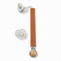 Terra Turuncu Emzik Askısı